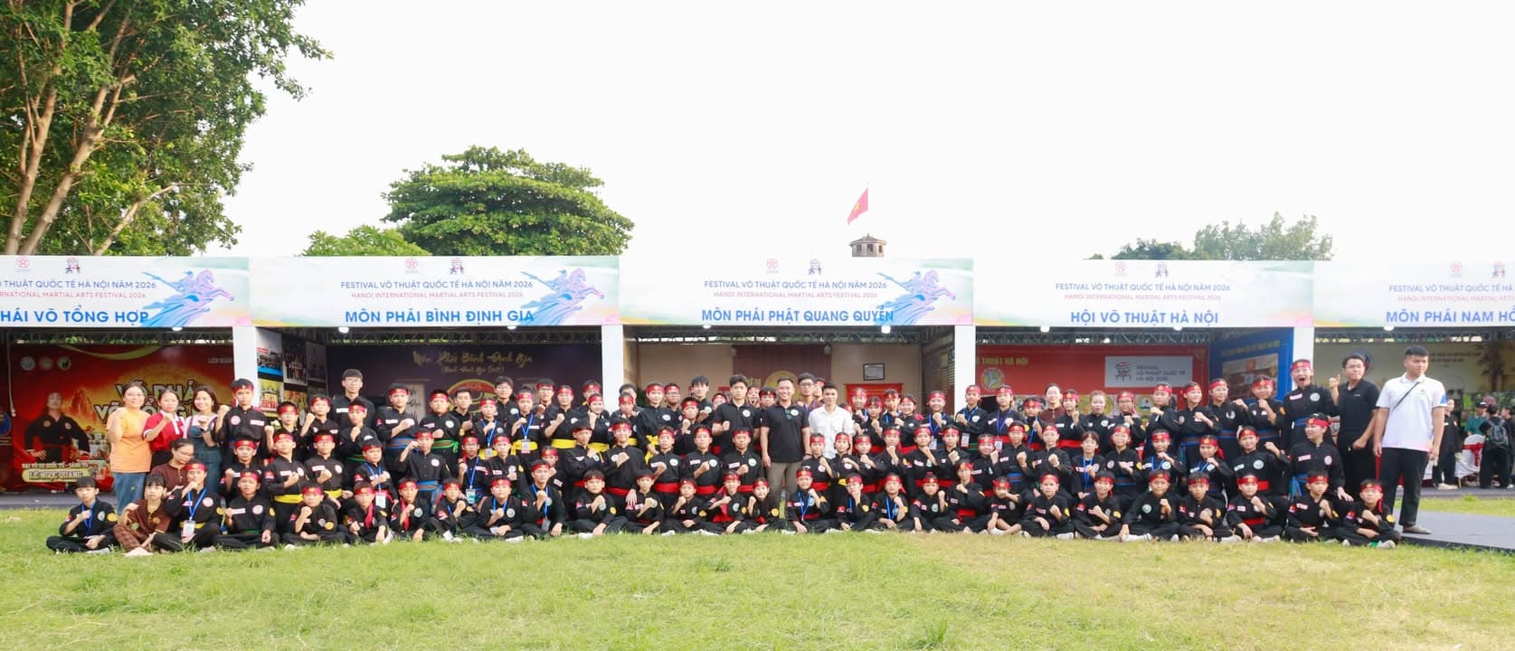 BIỂU DIỄN — hình 81