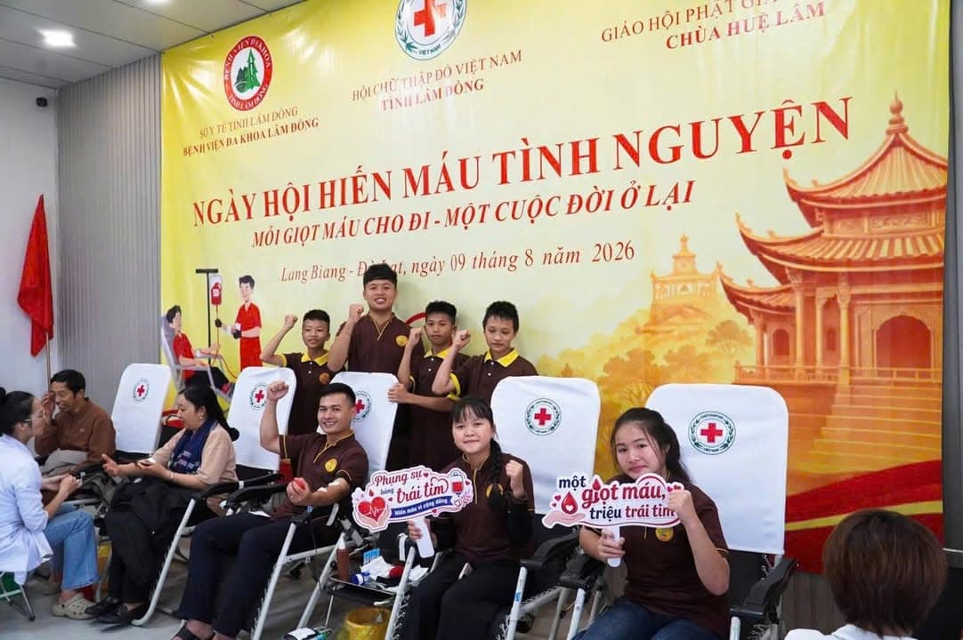 HIẾN GIỌT MÁU ĐÀO, TRAO NHAU SỰ SỐNG — hình 3